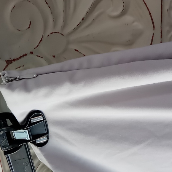 Ellen Tracy Grey Cropped Pants - Picture 2 of 7